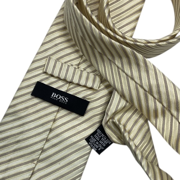 HUGO BOSS Beige Striped Silk LUXURY Tie USA - Picture 3 of 4